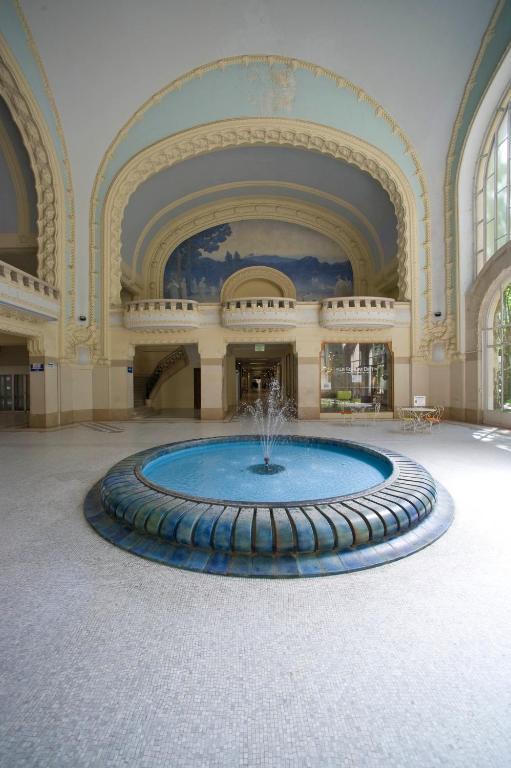 Hotel Des Thermes Les Domes Vichy Exterior foto